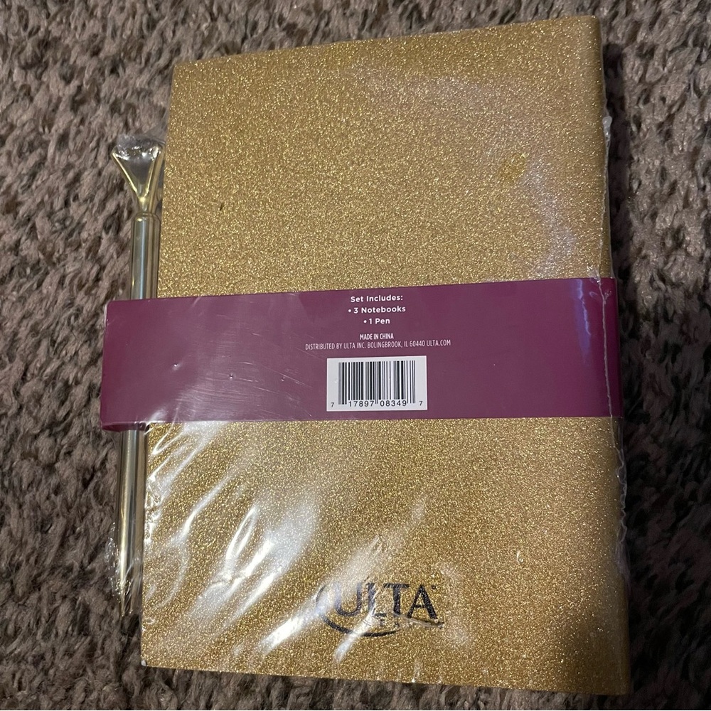 Ulta Pink Leopard Notebook & Pen Gift Set - Picture 3 of 3